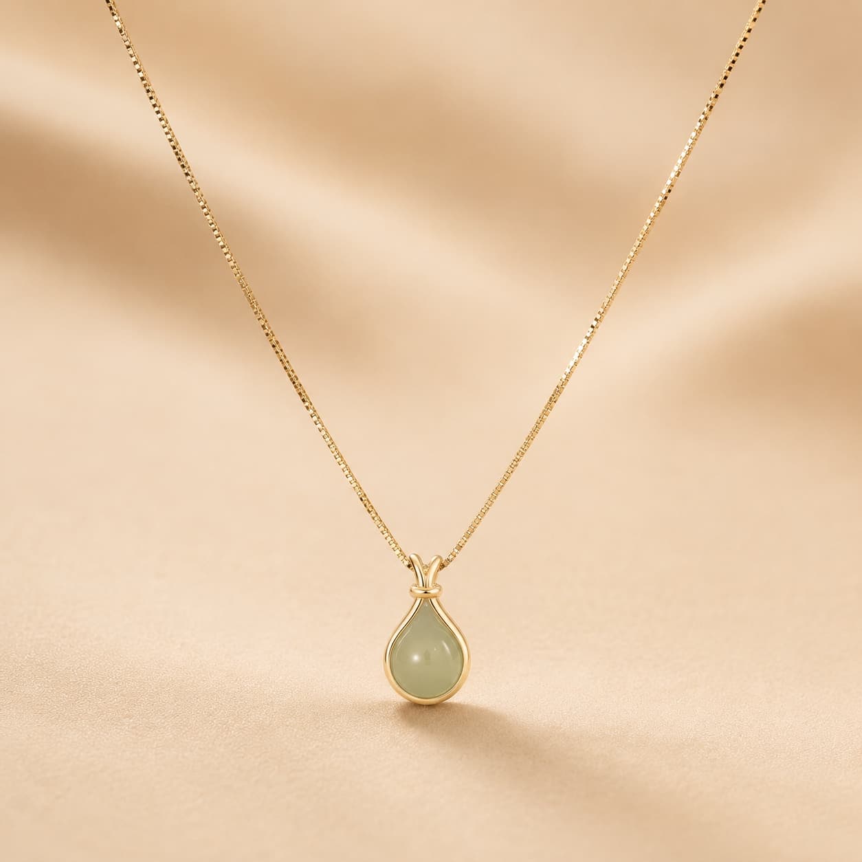Pear Pearl Necklace 3